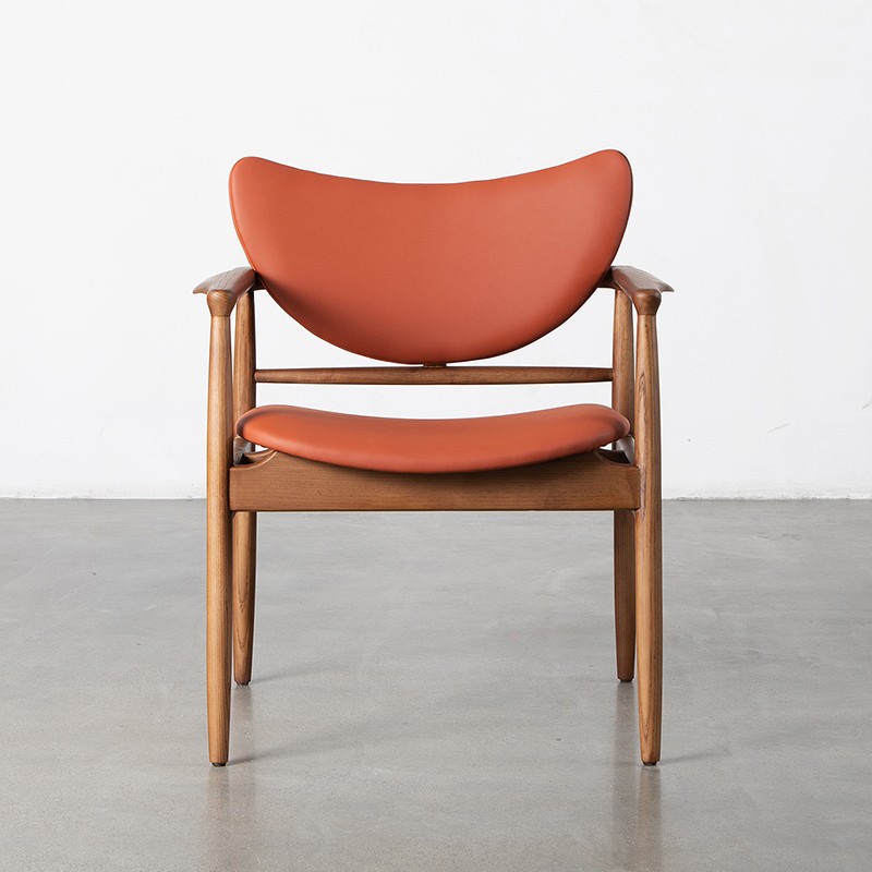 Cad iad na fachtóirí ba chóir a chur san áireamh agus cathaoireacha bia á roghnú agat?